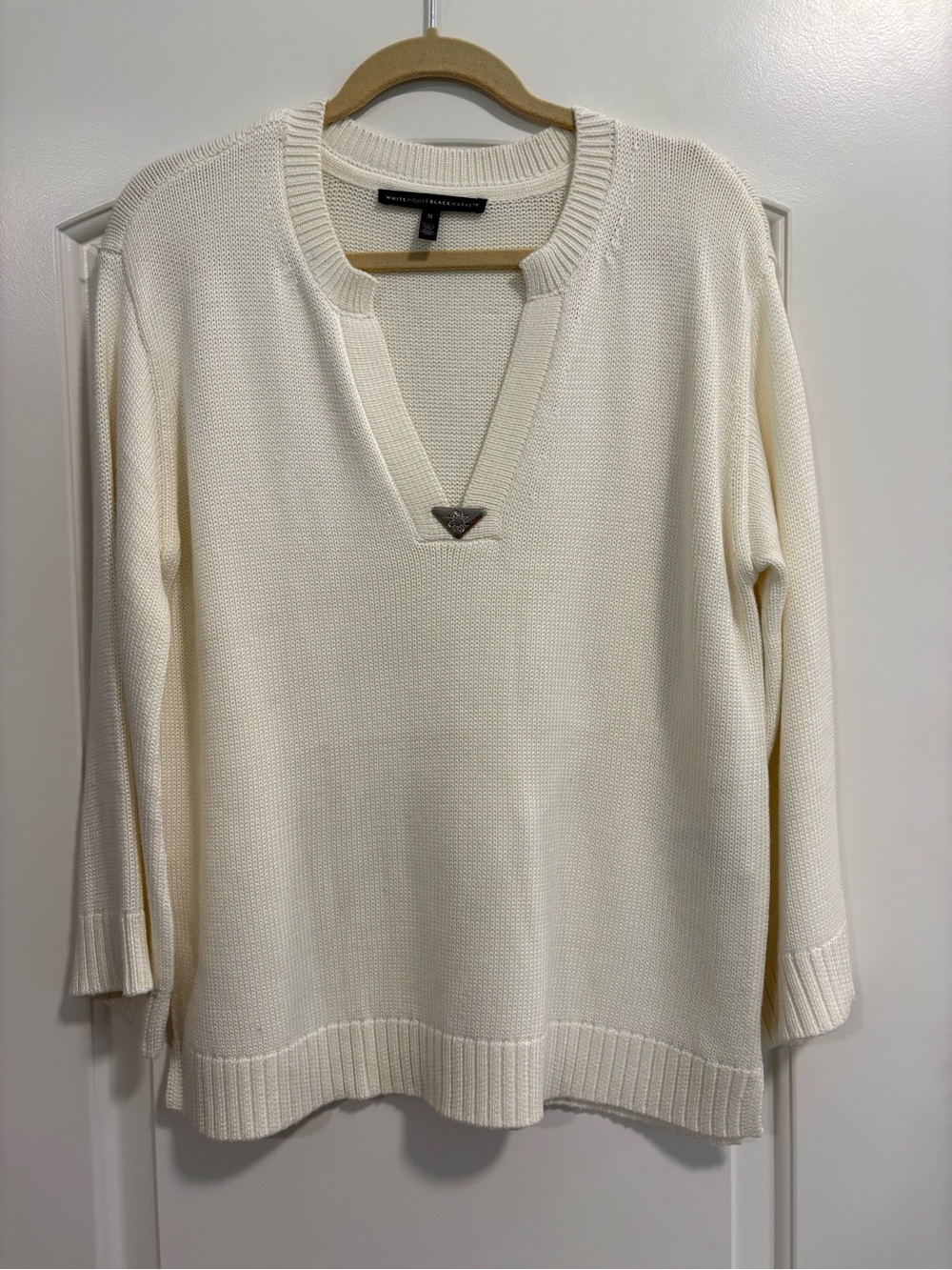 White House Black Market Cream V-Neck Knit Sweater - Picture 1 of 4